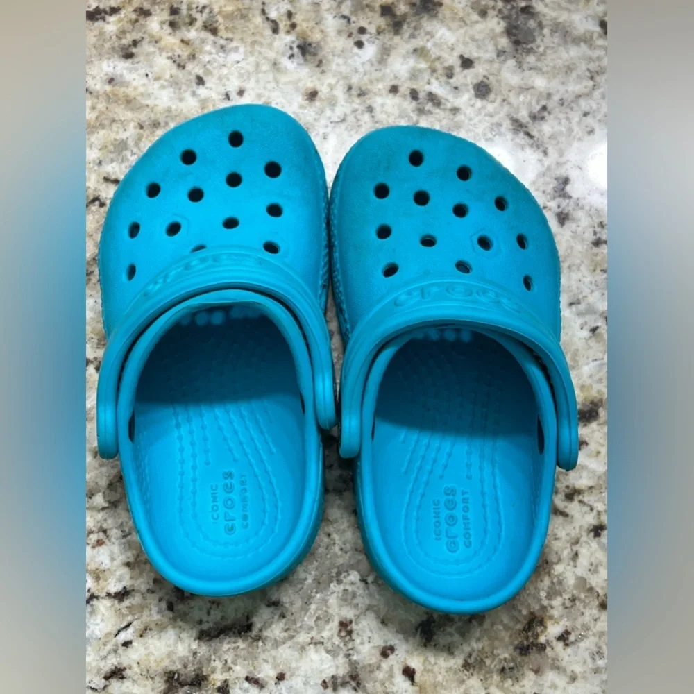Crocs Kids' Classic Clog - Teal Blue
